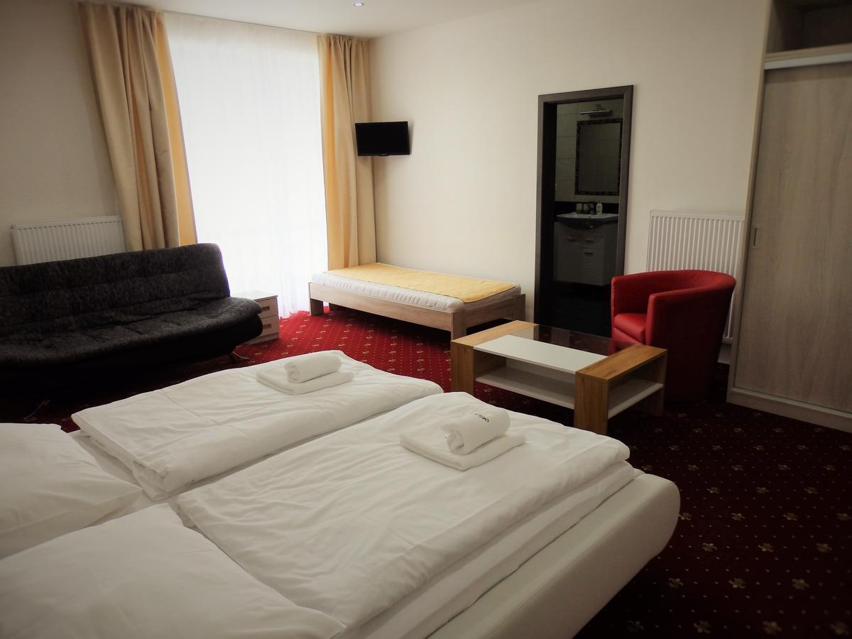 Rezidence Holsin Otel Holsiny Dış mekan fotoğraf
