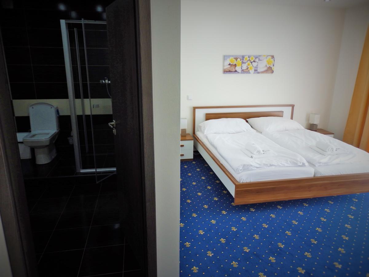 Rezidence Holsin Otel Holsiny Dış mekan fotoğraf