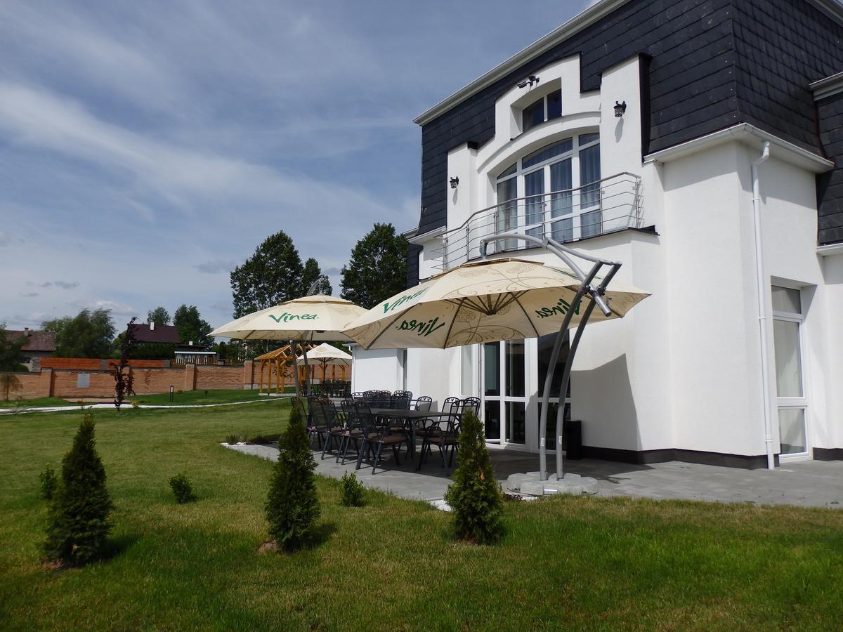 Rezidence Holsin Otel Holsiny Dış mekan fotoğraf